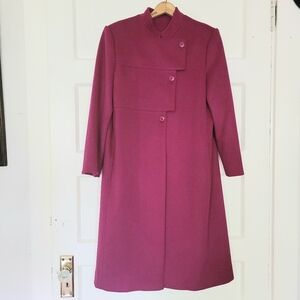 Tailored by MANCHESTER !
Womens Magenta Wool Blend Asymmetric Button Coat